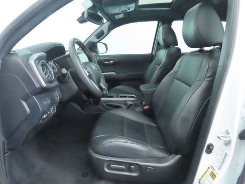 Used 2023 Toyota Tacoma TRD Sport w/ TRD Premium Sport Package image 20