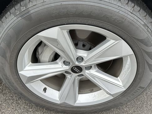 Used 2022 Audi Q7 Premium image 15