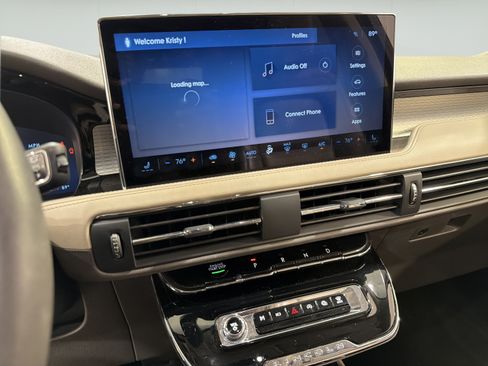 Used 2023 Lincoln Corsair FWD image 16