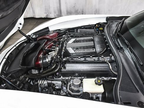 Used 2015 Chevrolet Corvette Z06 w/ 3LZ Preferred Equipment Group image 68