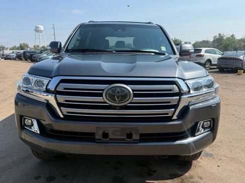 Used 2018 Toyota Land Cruiser w/ Preferred Accessory Package AWD/4WD image 9