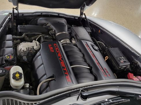 Used 2013 Chevrolet Corvette Coupe w/ 3LT Preferred Equipment Group RWD image 6