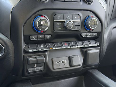 Used 2023 Chevrolet Silverado 2500 LTZ w/ LTZ Plus Package image 23