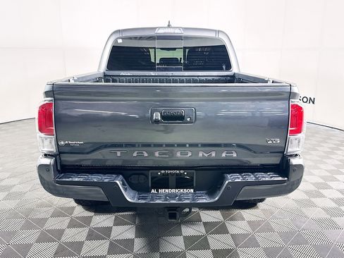 Used 2023 Toyota Tacoma TRD Sport image 4