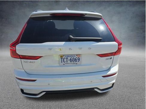 Used 2025 Volvo XC60 B5 Plus AWD/4WD image 7