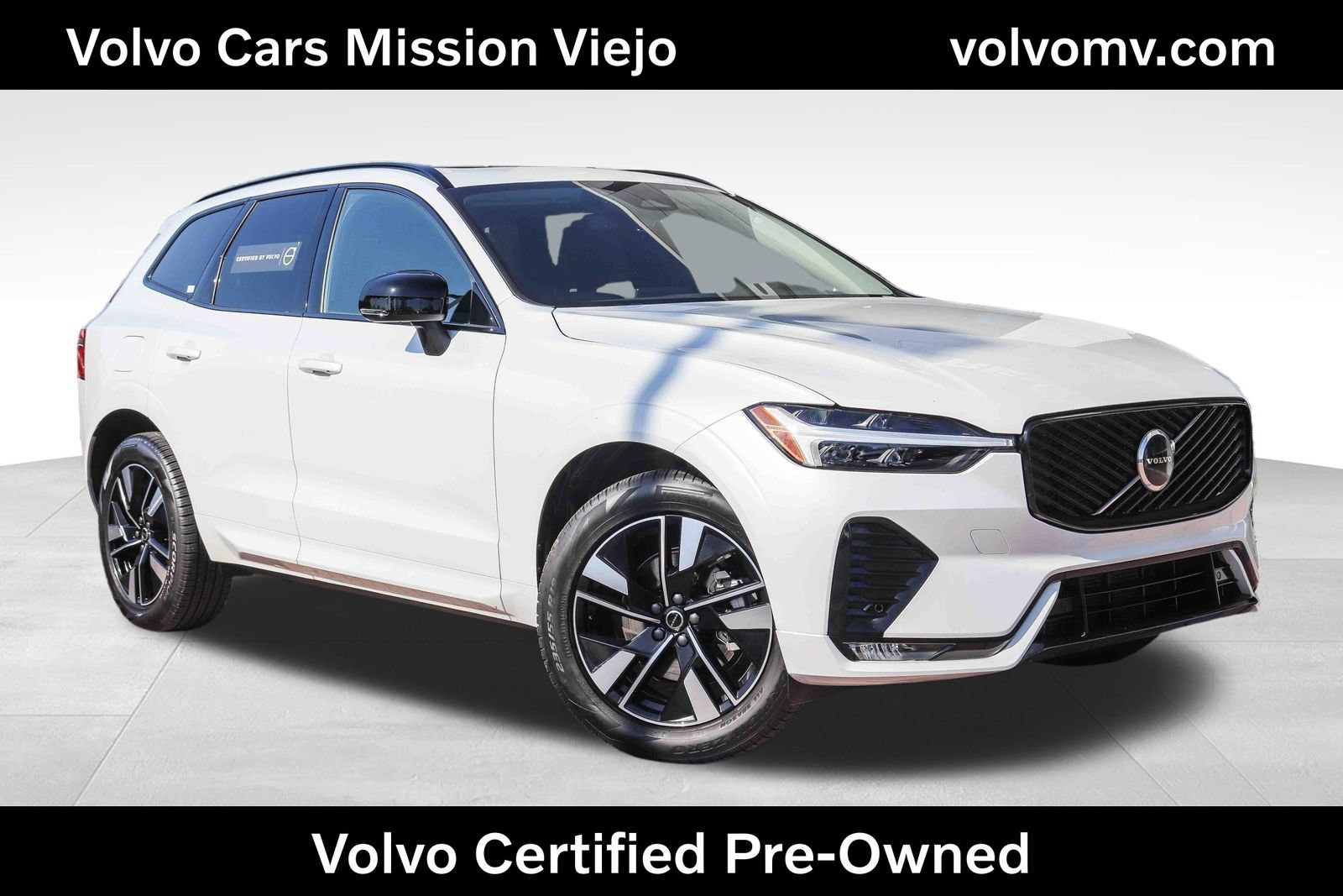Certified 2026 Volvo XC60 B5 Core AWD/4WD image 1