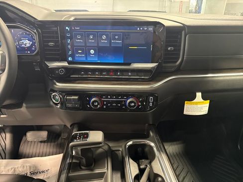 New 2026 Chevrolet Silverado 1500 LT Trail Boss w/ LT Trail Boss Premium Package AWD/4WD image 12