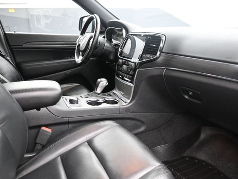 Used 2021 Jeep Grand Cherokee Limited AWD/4WD image 26