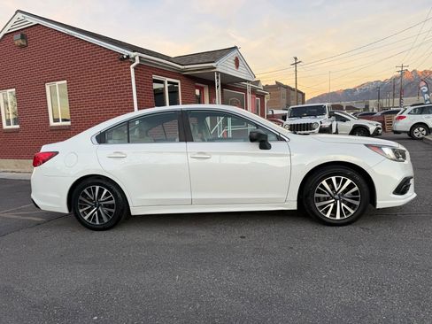 Used 2019 Subaru Legacy 2.5i w/ Alloy Wheel Package image 4
