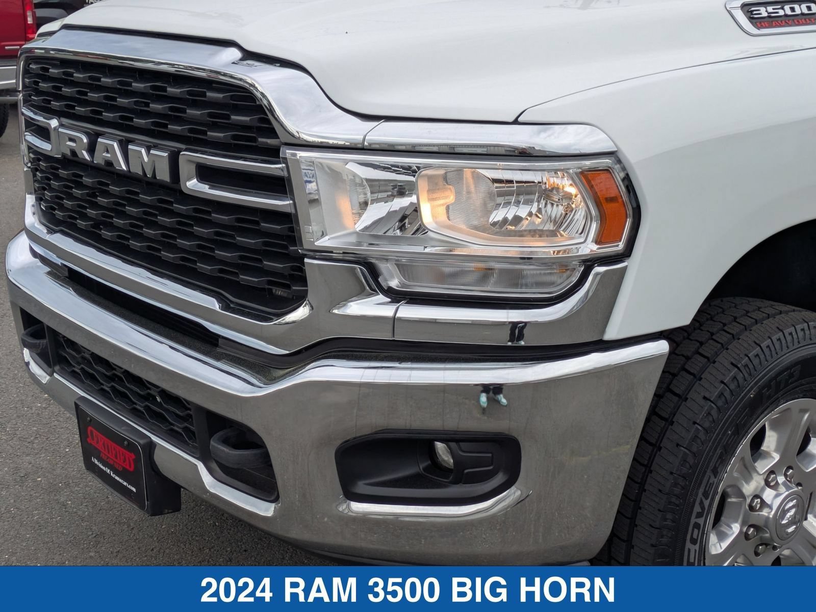 Used 2024 RAM 3500 Big Horn AWD/4WD image 10