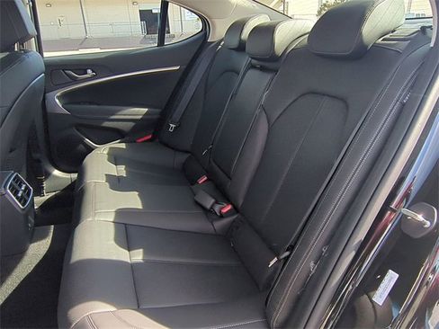 New 2026 Genesis G70 2.5T image 12