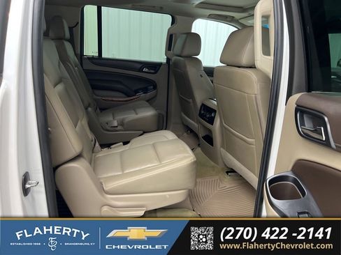 Used 2018 Chevrolet Suburban Premier AWD/4WD image 13