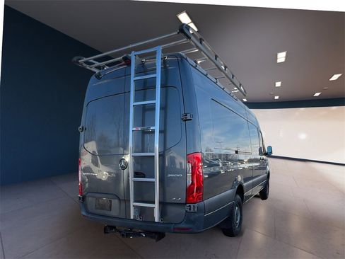 Used 2019 Mercedes-Benz Sprinter 4x4 170 image 5