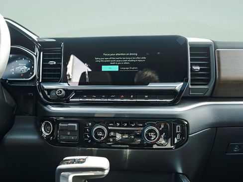 New 2026 Chevrolet Silverado 1500 High Country w/ High Country Premium Package AWD/4WD image 12