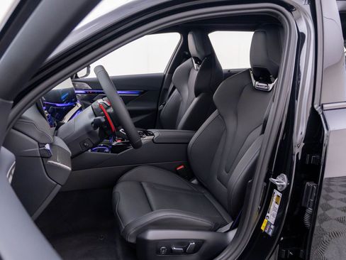 New 2027 BMW M5 Touring AWD/4WD image 19