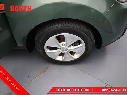 Used 2014 Kia Soul FWD image 28