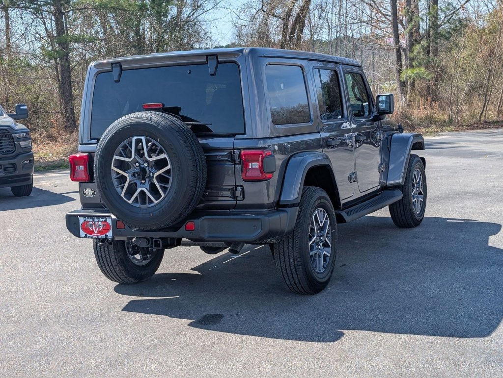 New 2026 Jeep Wrangler Unlimited Sahara AWD/4WD image 7