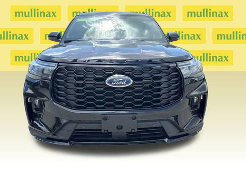 New 2025 Ford Explorer ST-Line image 12