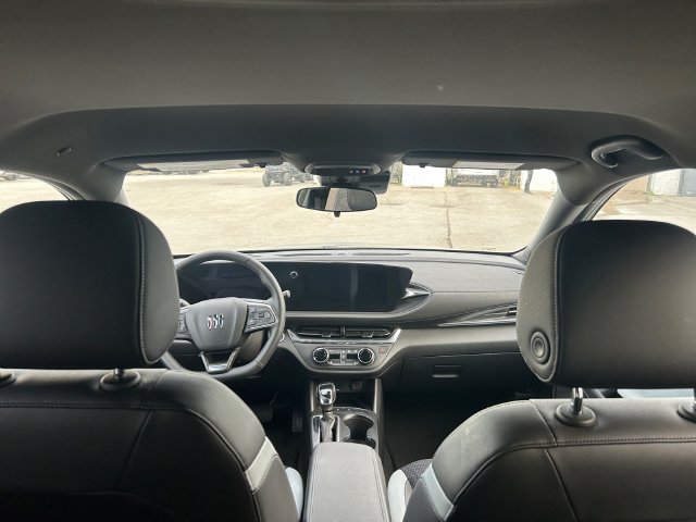 Used 2025 Buick Envista Sport Touring w/ Convenience I Package FWD image 20