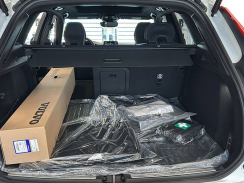 New 2026 Volvo XC60 B5 Ultra w/ Protection Package Premier image 29