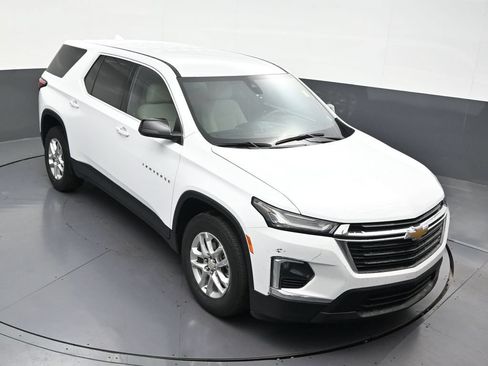 Used 2022 Chevrolet Traverse LS FWD image 21