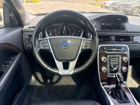 Used 2015 Volvo XC70 T5 Platinum FWD image 13