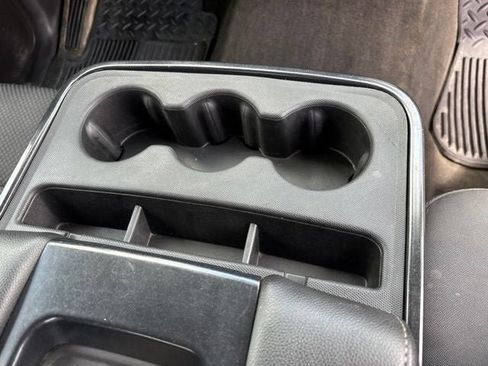 Used 2018 Chevrolet Silverado 1500 LT w/ Redline Edition AWD/4WD image 9