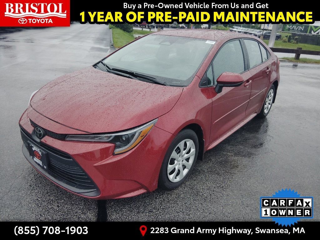 Used 2025 Toyota Corolla LE FWD image 3