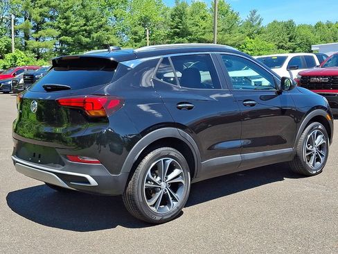 Used 2023 Buick Encore GX Select w/ Safety Package II AWD/4WD image 6