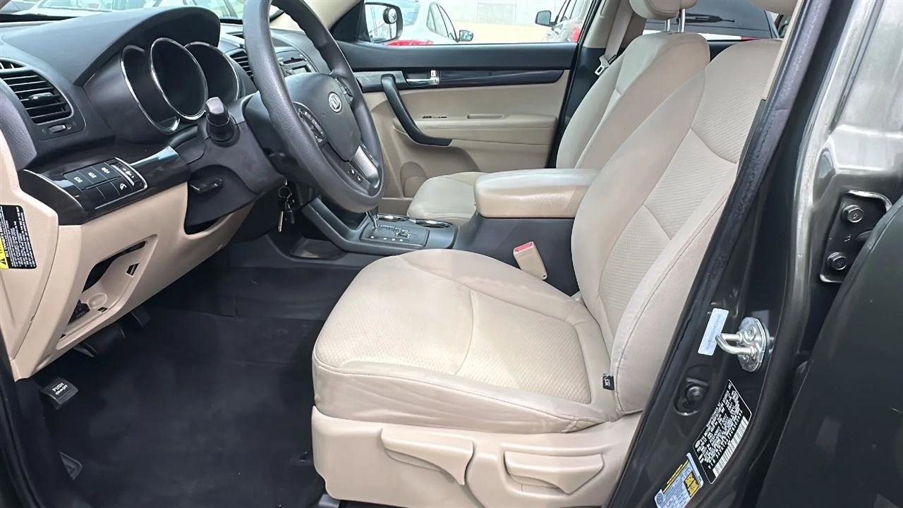 Used 2012 Kia Sorento FWD image 21