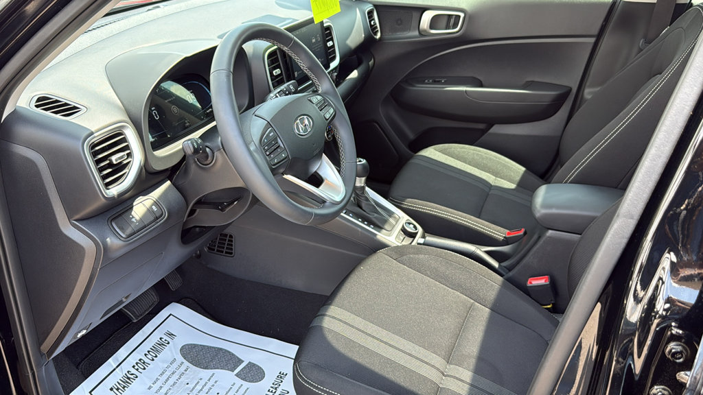Used 2026 Hyundai Venue SEL FWD image 25