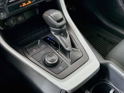 Certified 2025 Toyota RAV4 LE AWD/4WD image 24