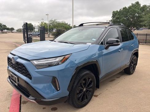 Used 2024 Toyota RAV4 XSE AWD/4WD image 1