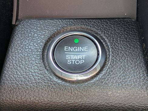 Used 2020 Ford F150 Lariat w/ Equipment Group 502A Luxury AWD/4WD image 24