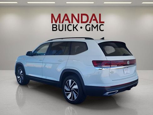 Used 2025 Volkswagen Atlas SE image 7