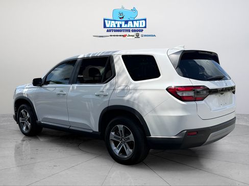 Certified 2025 Honda Pilot EX-L image 3