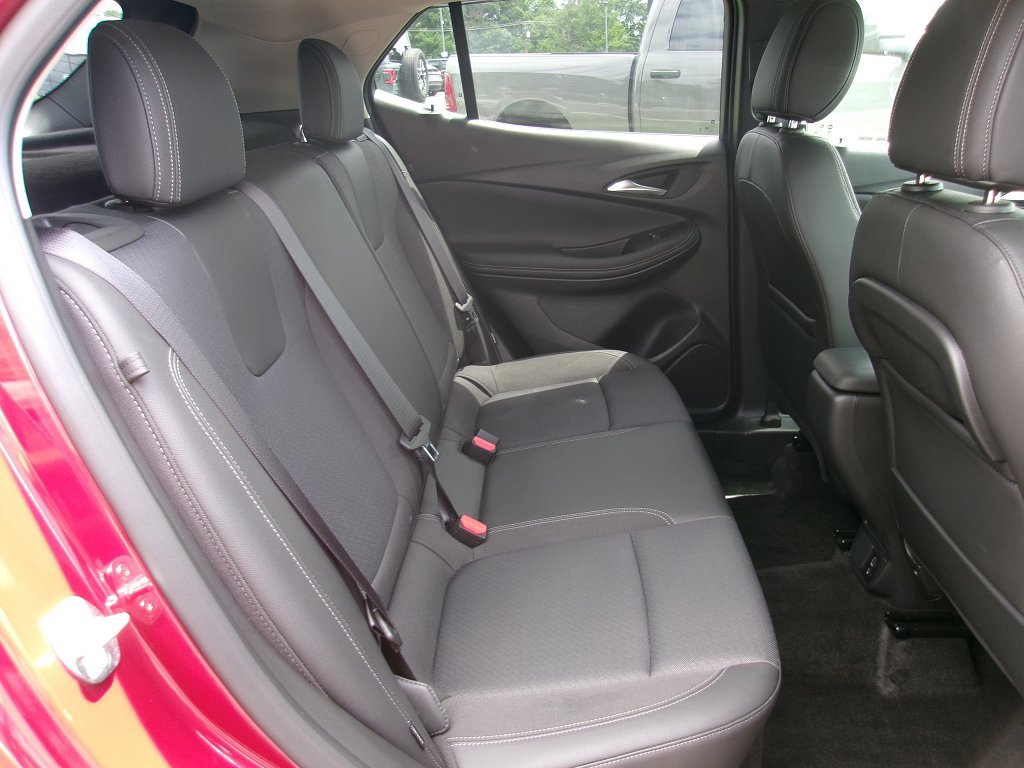 Used 2023 Buick Encore GX Preferred w/ Cold Weather Comfort Package AWD/4WD image 10