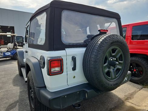 Used 2024 Jeep Wrangler Sport AWD/4WD image 5