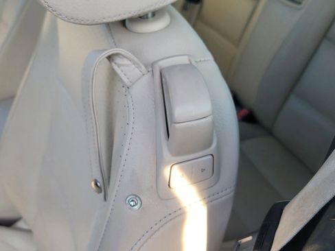 Used 2013 Volkswagen Eos Komfort FWD image 10