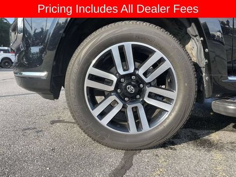 Used 2023 Toyota 4Runner Limited AWD/4WD image 9