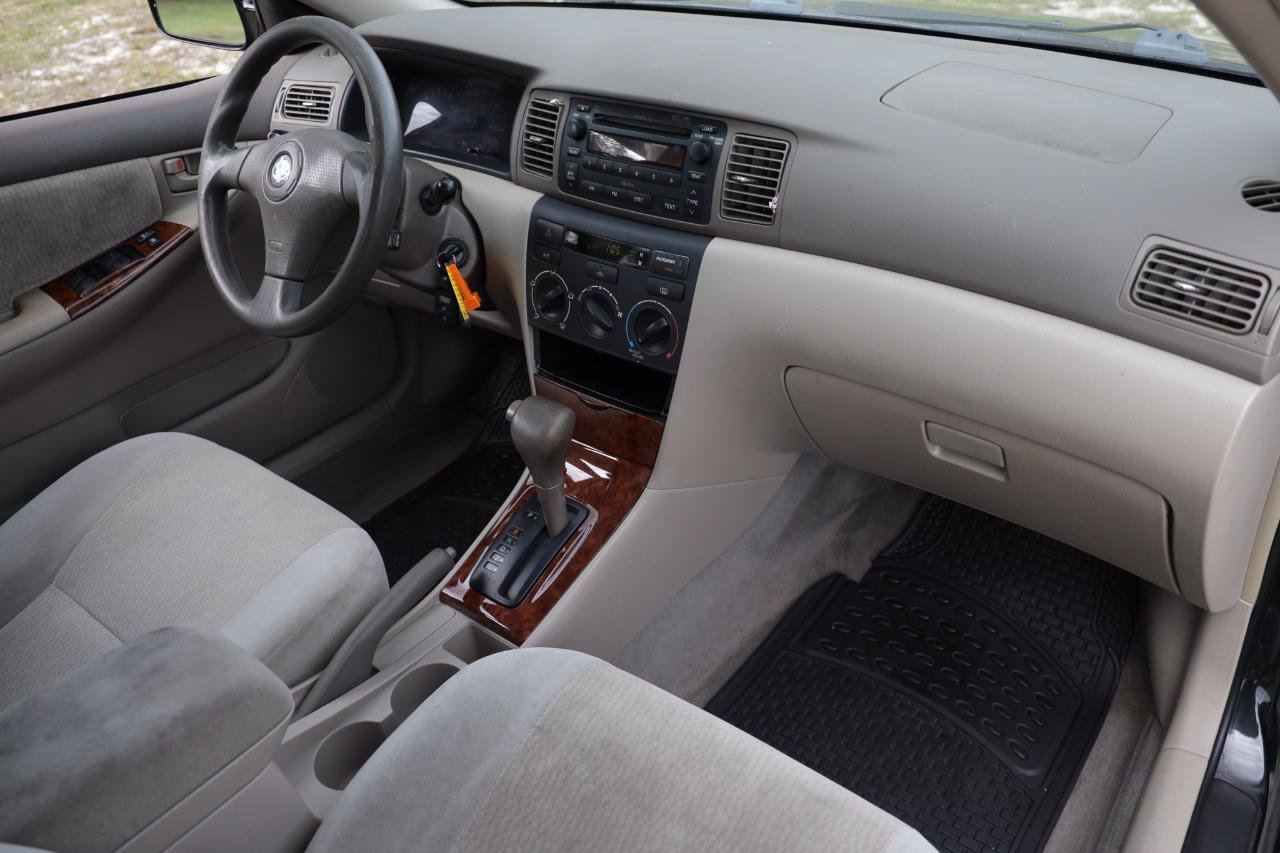 Used 2006 Toyota Corolla LE w/ Audio Value Pkg FWD image 19
