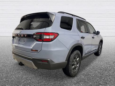 New 2026 Honda Pilot TrailSport image 5