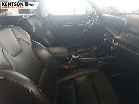 Used 2025 Kia Telluride S image 7