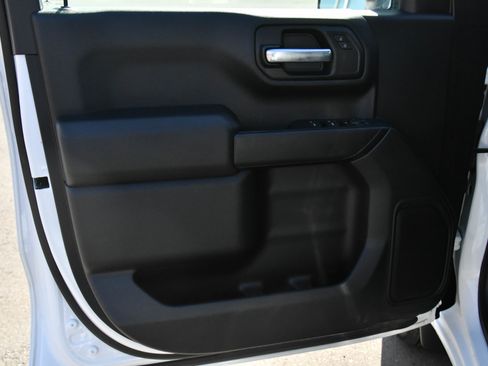 Used 2021 Chevrolet Silverado 1500 Custom RWD image 13