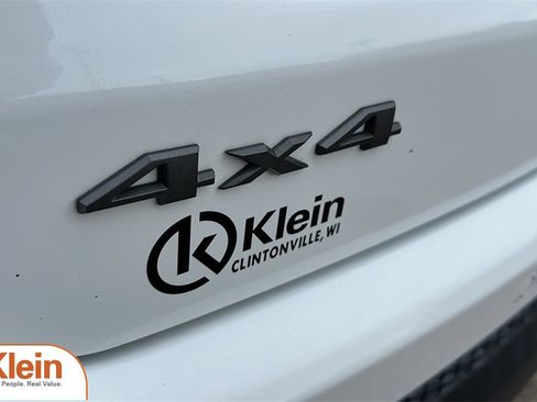 Used 2024 Jeep Compass Trailhawk image 12