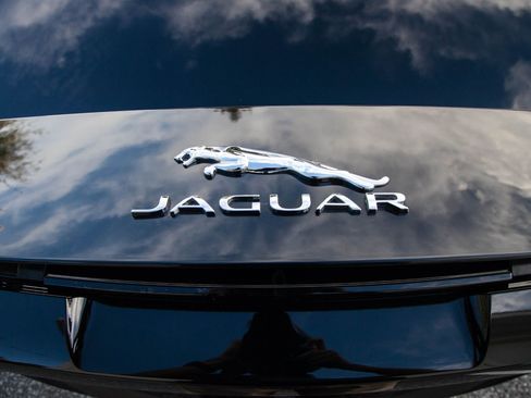 Used 2015 Jaguar F-TYPE S image 27