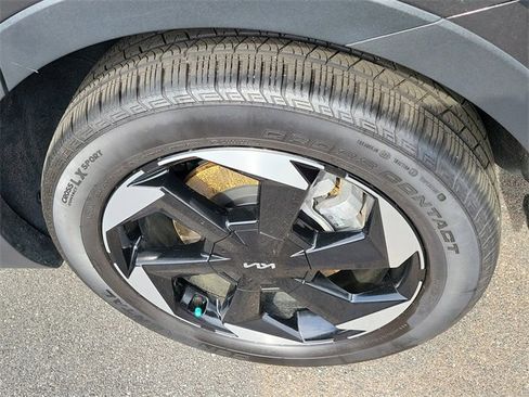 Used 2025 Kia Sorento EX image 7