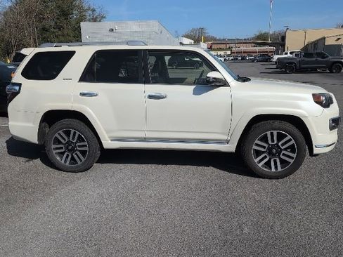 Used 2023 Toyota 4Runner Limited image 5
