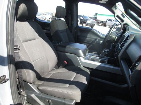 Used 2020 Ford F150 XLT w/ Equipment Group 302A Luxury AWD/4WD image 25