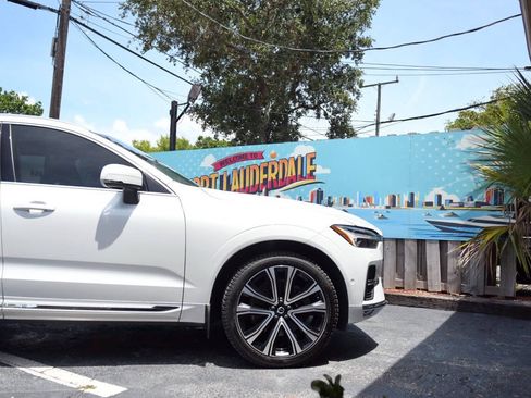 Used 2023 Volvo XC60 B6 Ultimate w/ Protection Package Premier AWD/4WD image 29